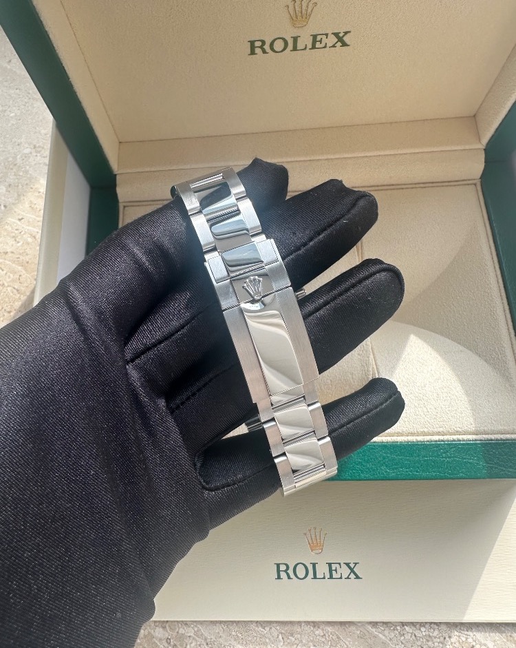 Часы Rolex GMT-MASTER II 126710GRNR-0004