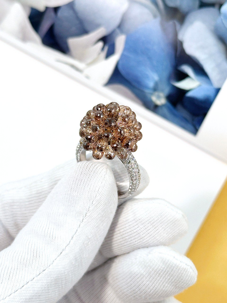 Кольцо Chopard Copacabana Brown Briolette Diamonds 826904-1216