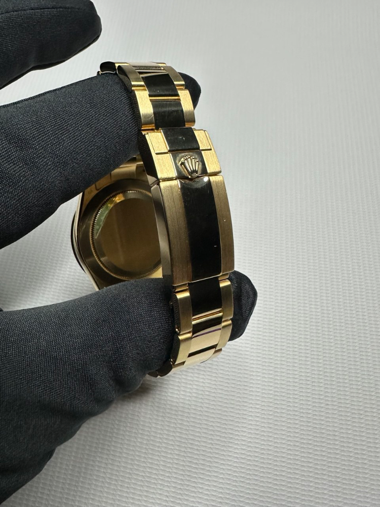 Часы Rolex Cosmograph Daytona Yellow Gold 116528