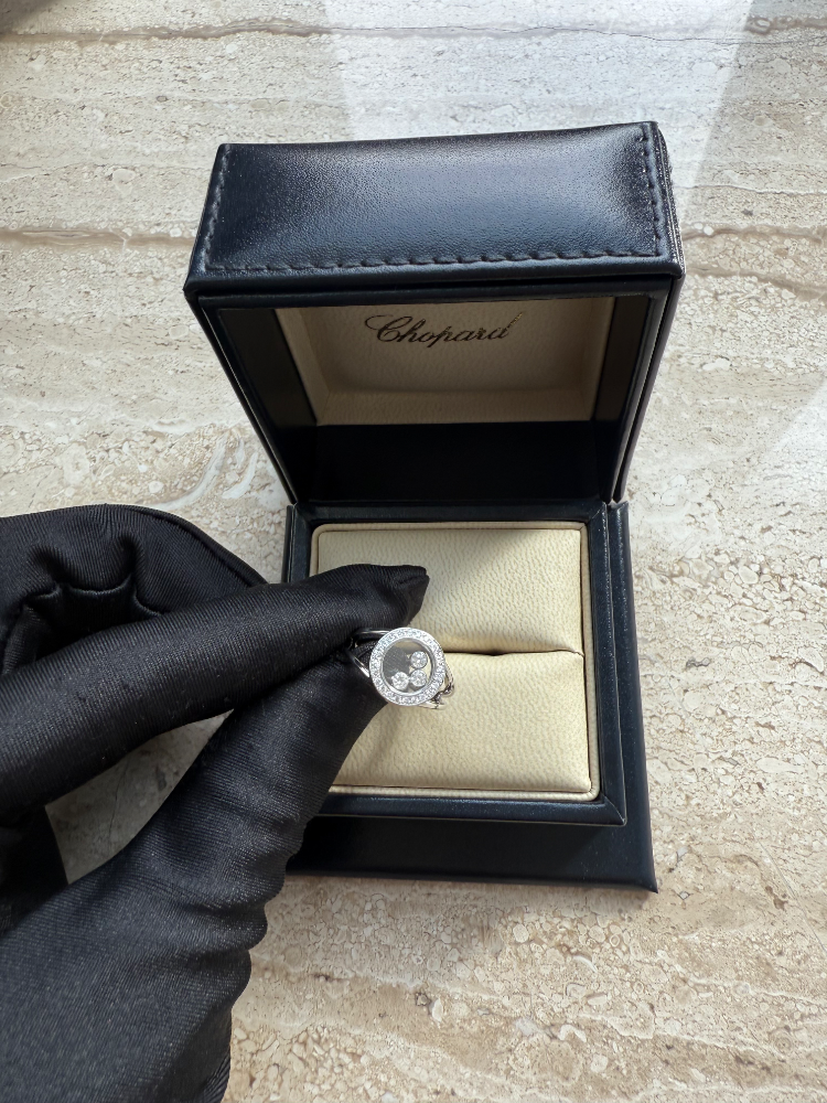 Кольцо Chopard Happy Diamonds 823926-1107