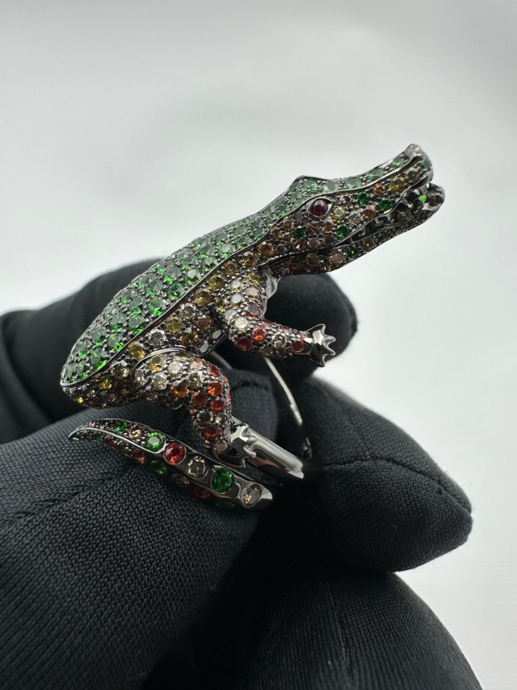 Кольцо Boucheron Animal