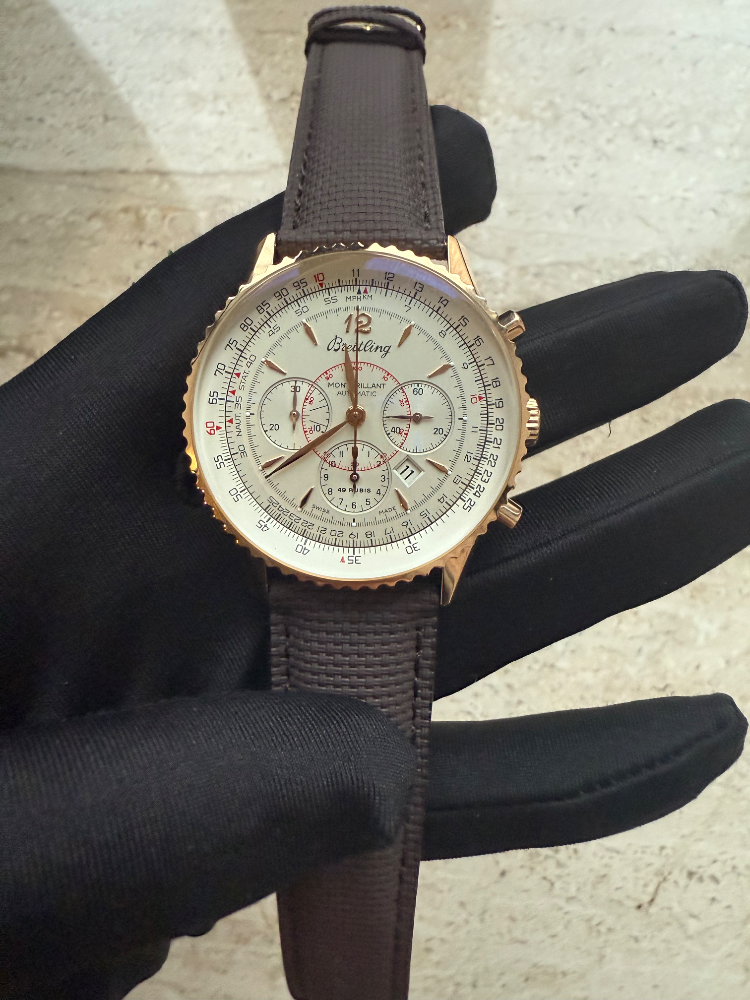 Часы Breitling Navitimer Montbrilliant 38 мм H41330