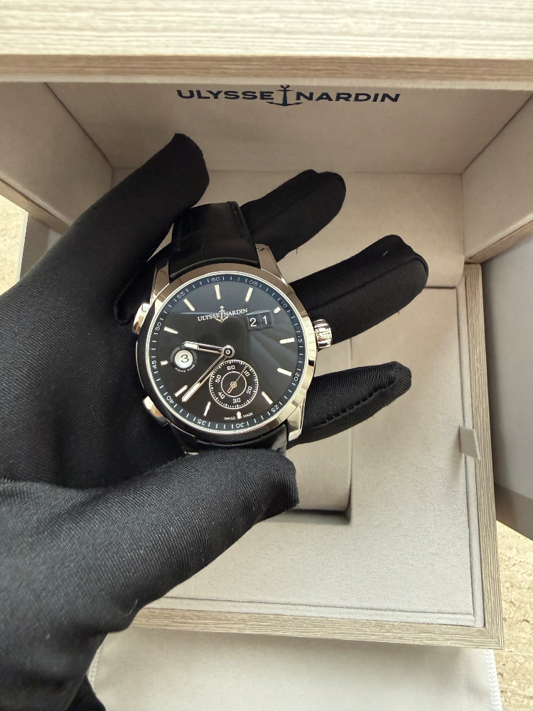 Часы Ulysse Nardin Dual Time 42 mm Manufacture 3343-126/92