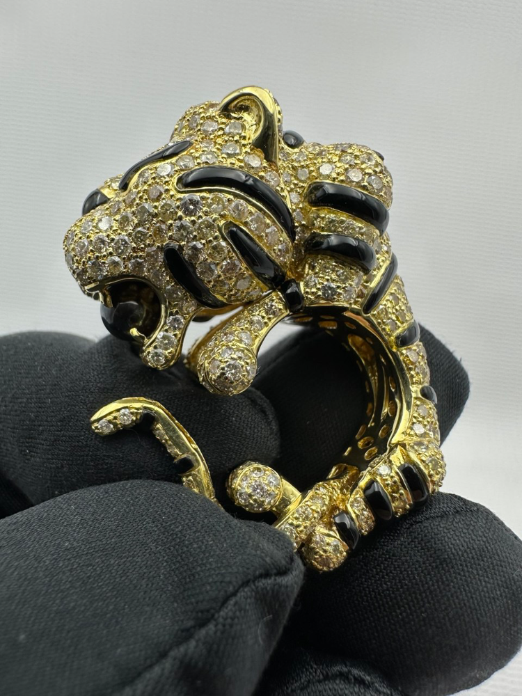 Кольцо No name Тигр с бриллиантами и эмалью.