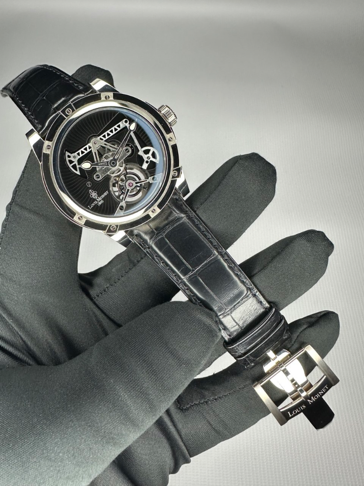 Часы Louis Moinet LIMITED EDITION DERRICK TOURBILLON LM.14.70