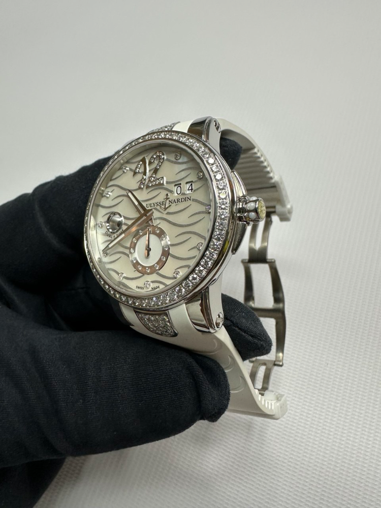 Часы Ulysse Nardin Fctional Executive Dual Time Executive Lady 243-10/691