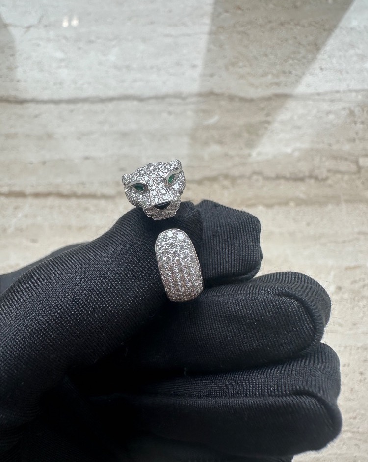 Кольцо Cartier PANTHÈRE DE RING MEDIUM MODEL PAVED N4225200