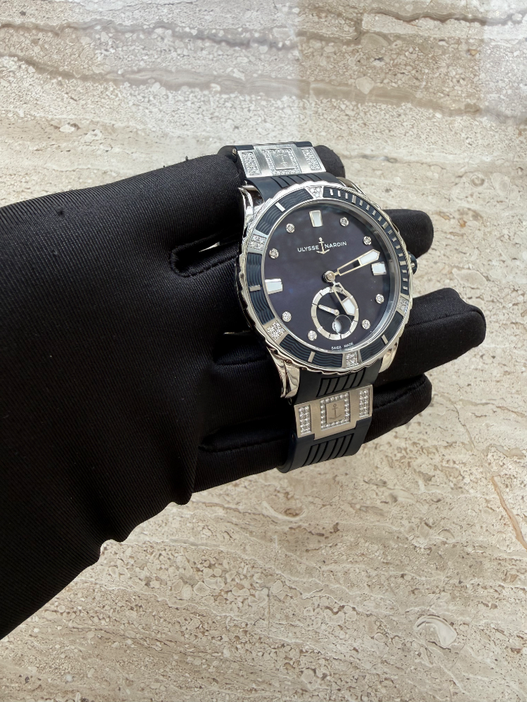 Часы Ulysse Nardin Diver 40 mm 3203-190-3C/10.13