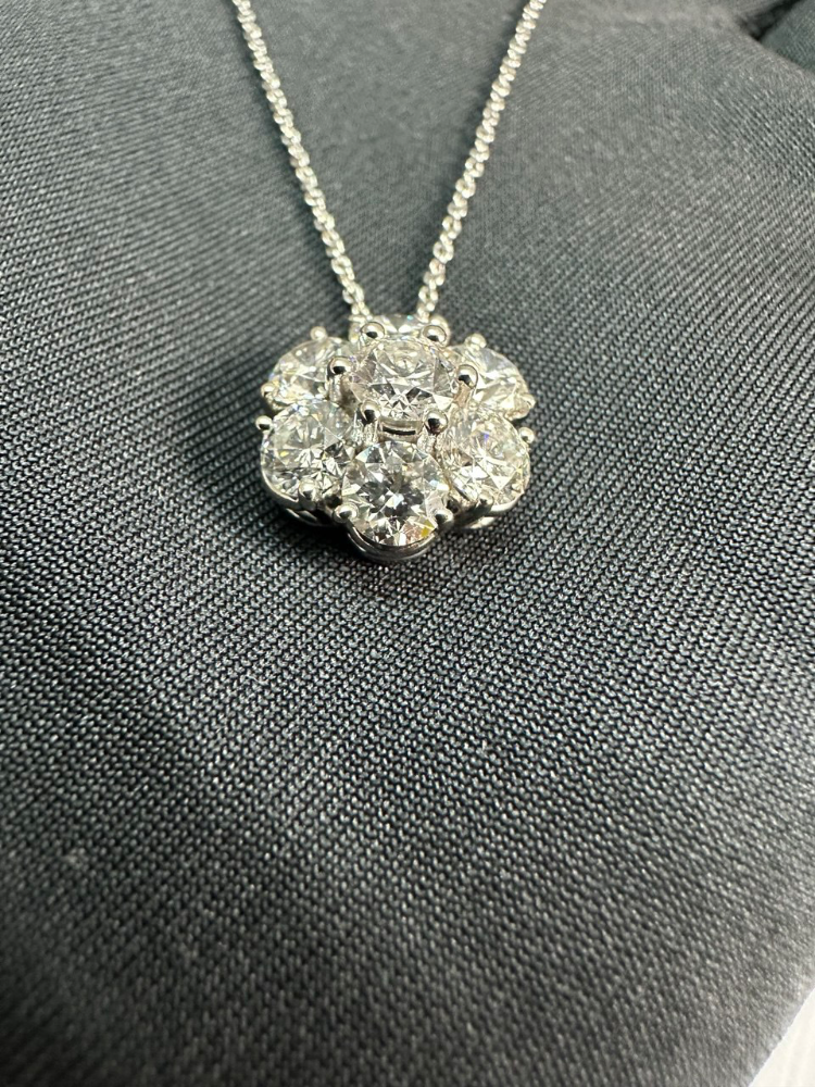 Подвеска Graff CLASSIC Diamonds