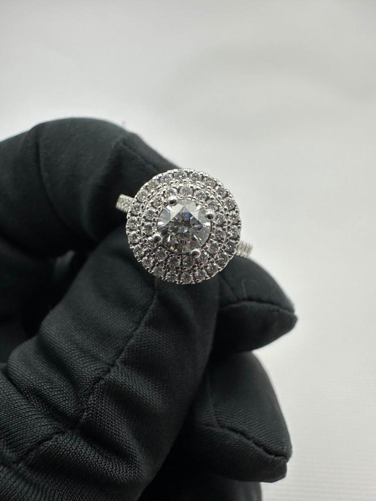 Кольцо RALFDIAMONDS с бриллиантами.