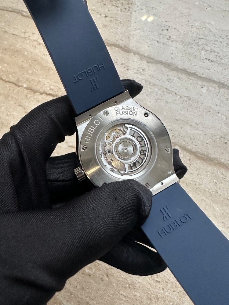 Часы Hublot Classic Fusion Titanium Blue 45 mm 511.NX.7170.RX