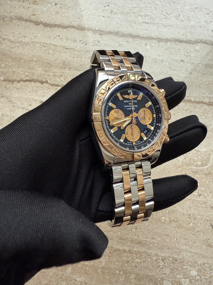 Часы Breitling CHRONOMAT B01 44MM CB011012/B968/375C