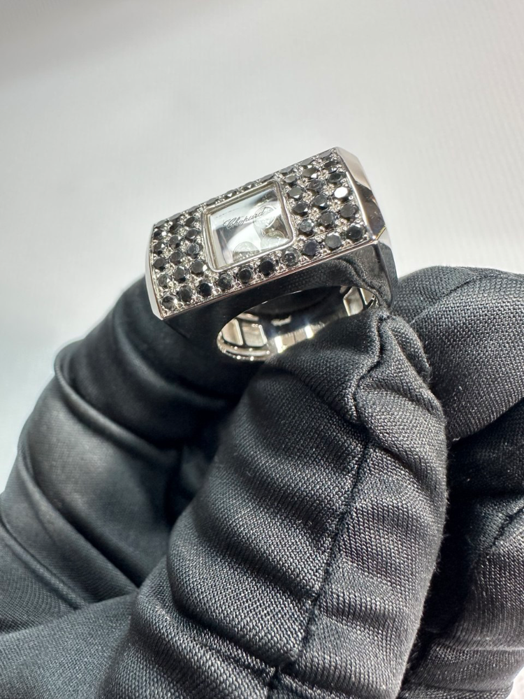 Кольцо Chopard Happy Diamonds black diamonds.
