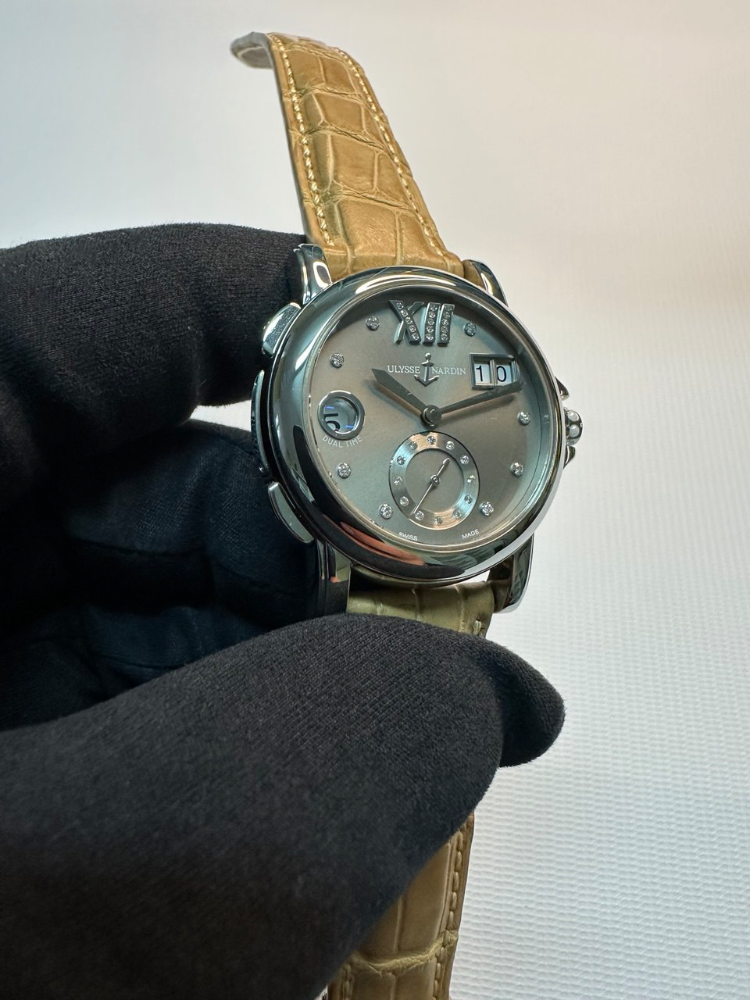 Часы Ulysse Nardin Dual Time Ladies Small Seconds 243-22