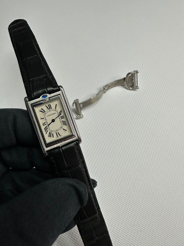 Часы Cartier 2390 Tank Basculante Mecanique