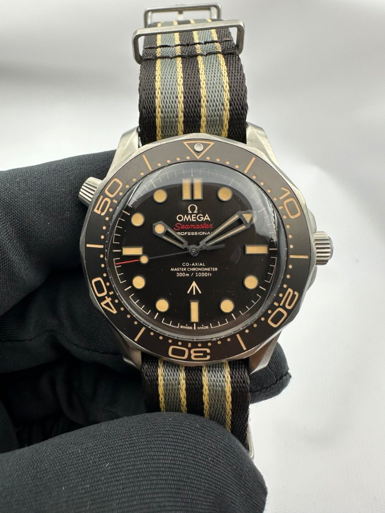 Часы Omega Seamaster DIVER 300M CO‑AXIAL MASTER CHRONOMETER CHRONOGRAPH 42 MM