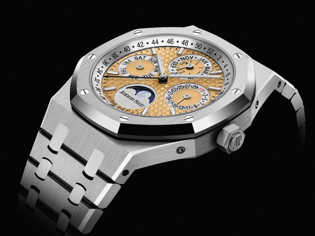 Часы AUDEMARS PIGUET ROYAL OAK PERPETUAL CALENDAR LIMITED EDITION OF 20 26611PT.OO.1220PT.01