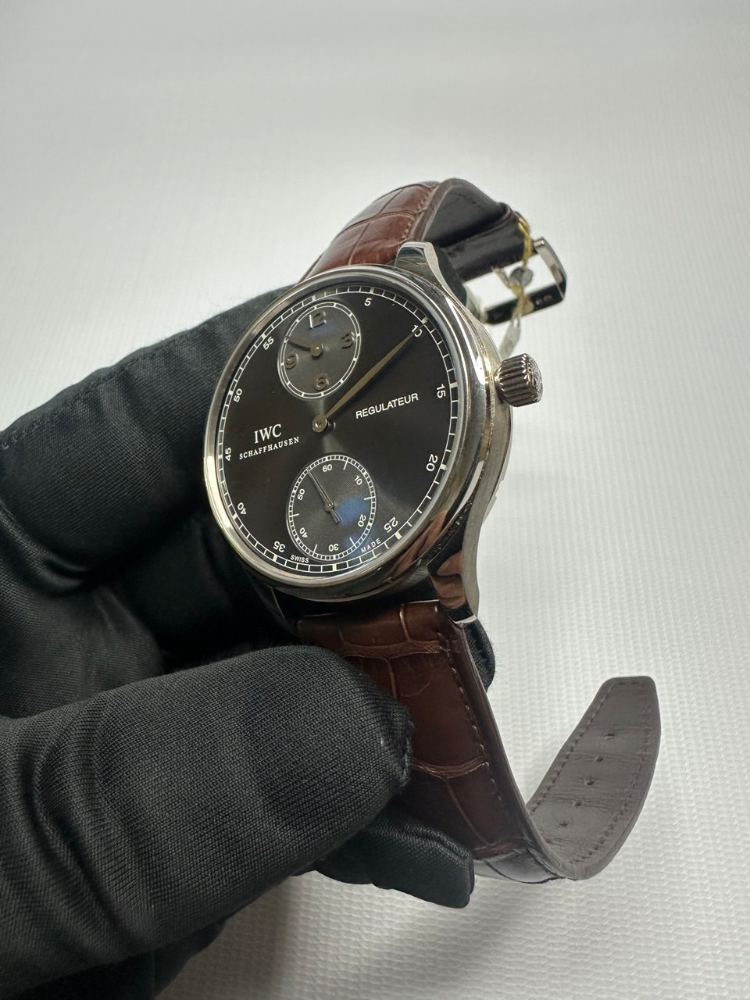Часы IWC PORTUGUESE REGULATEUR WHITE GOLD IW544404