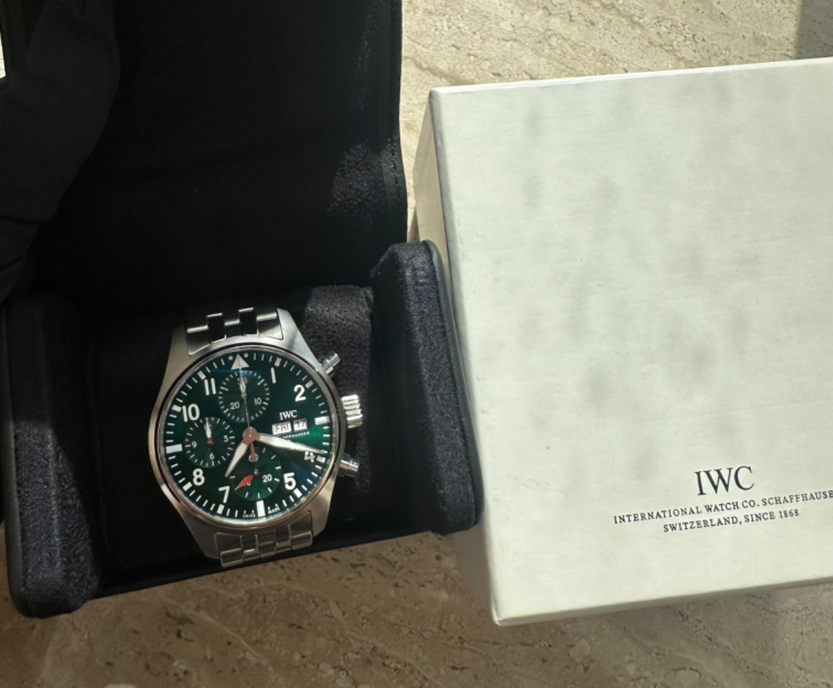 Часы IWC PILOT’S WATCH CHRONOGRAPH 41 IW388104.