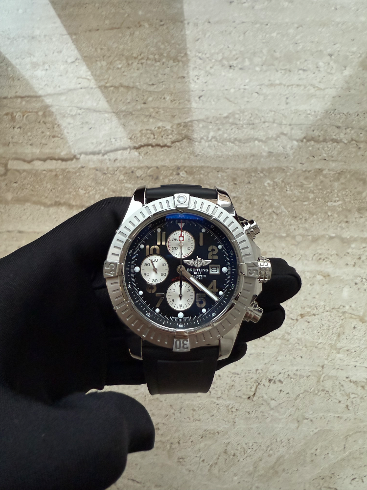 Часы Breitling Avenger A1337011/b973-1rt