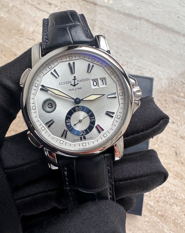Часы Ulysse Nardin Dual Time 42 mm 243-55