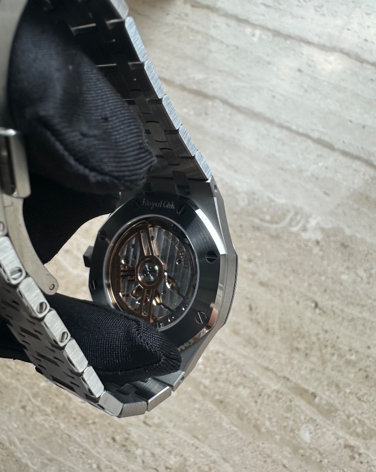 Часы AUDEMARS PIGUET ROYAL OAK AUTOMATIQUE 37 мм 15551ST.ZZ.1356ST.05