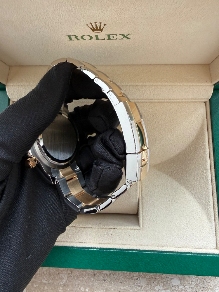Часы Rolex DAYTONA COSMOGRAPH 40MM STEEL AND YELLOW GOLD 126503-0002