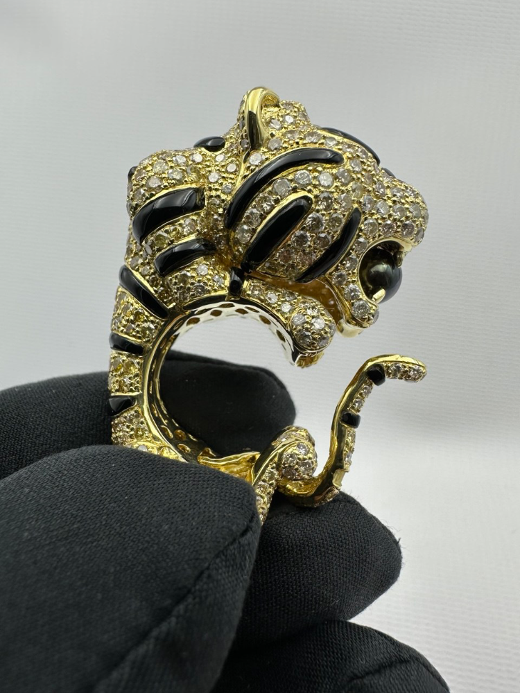 Кольцо No name Тигр с бриллиантами и эмалью.