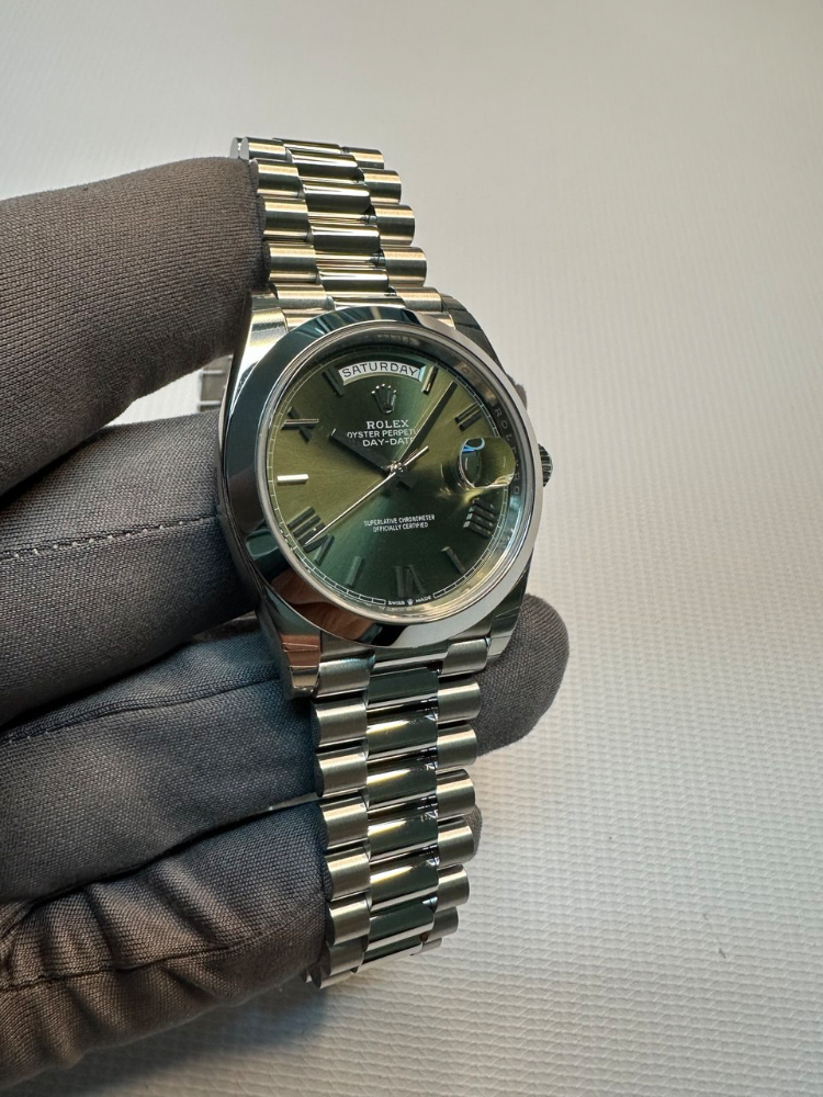 Часы Rolex DAY-DATE 40 MM PLATINUM