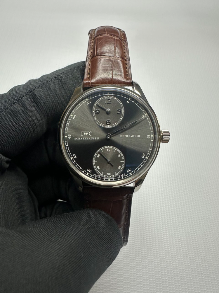 Часы IWC PORTUGUESE REGULATEUR WHITE GOLD IW544404