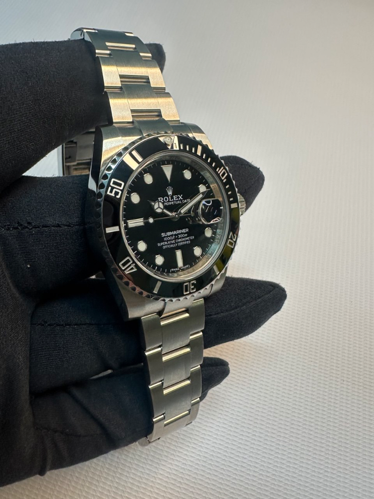 Часы Rolex SUBMARINER DATE 40MM STEEL CERAMIC 116610LN