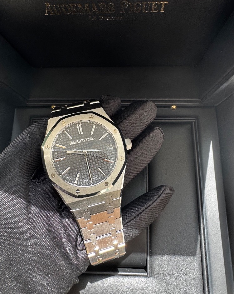 Часы AUDEMARS PIGUET ROYAL OAK 15510ST.OO.1320ST.10