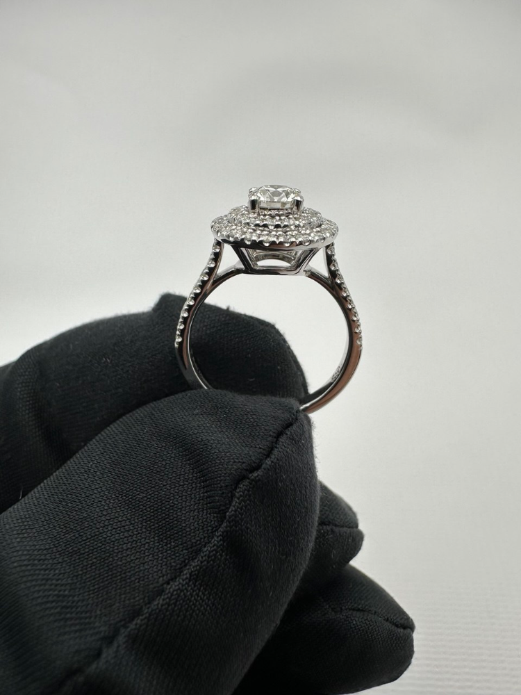 Кольцо RALFDIAMONDS с бриллиантами.