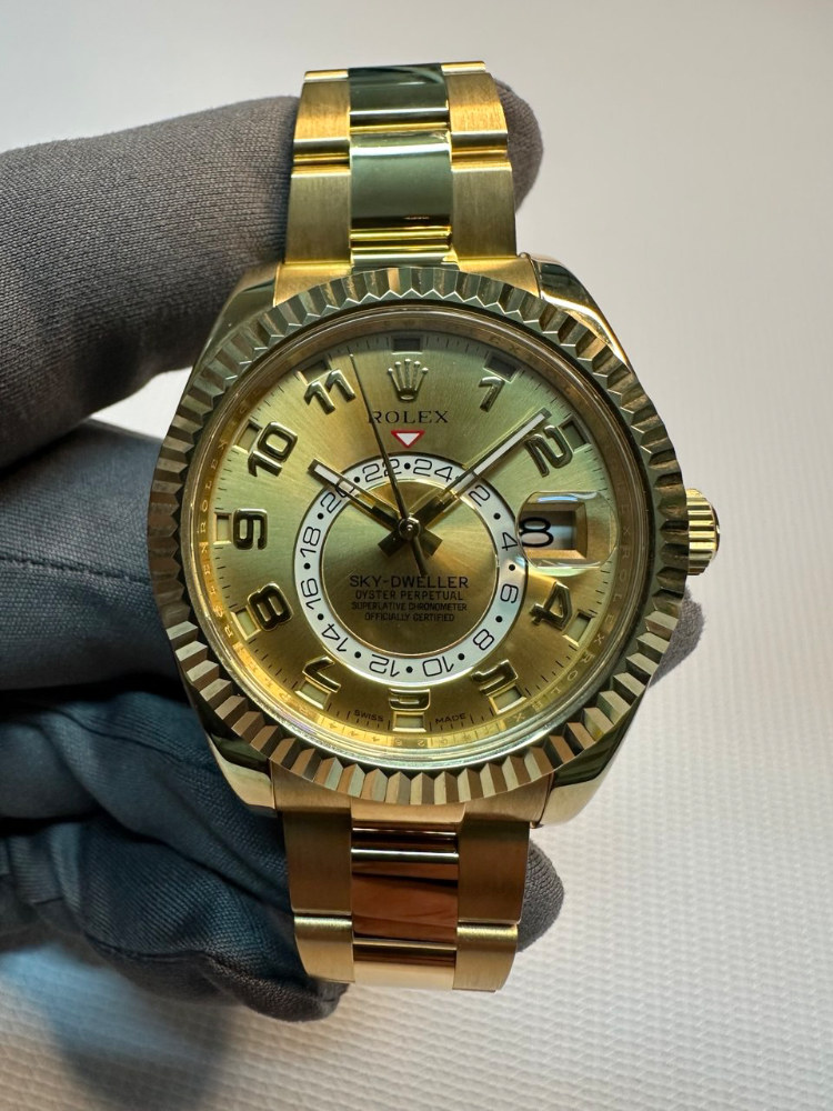 Часы Rolex Sky-Dweller 42mm Yellow Gold 326938 Champagne