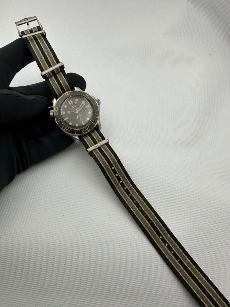 Часы Omega Seamaster DIVER 300M CO‑AXIAL MASTER CHRONOMETER CHRONOGRAPH 42 MM