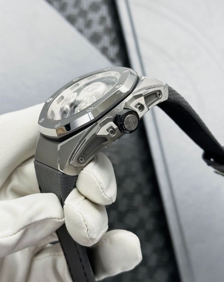 Часы AUDEMARS PIGUET KAWS TOURBILLON COMPANION OPENWORKED DIAL LIMITED EDITION 26656TI.GG.D019VE.01