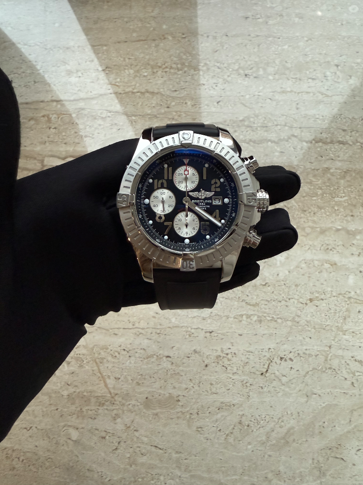 Часы Breitling Avenger A1337011/b973-1rt