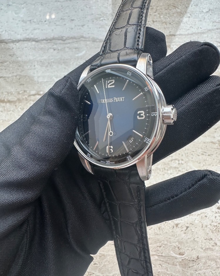 Часы AUDEMARS PIGUET CODE 11.59 BY АВТОМАТИЧЕСКИЕ 15210BC.OO.A002KB.01