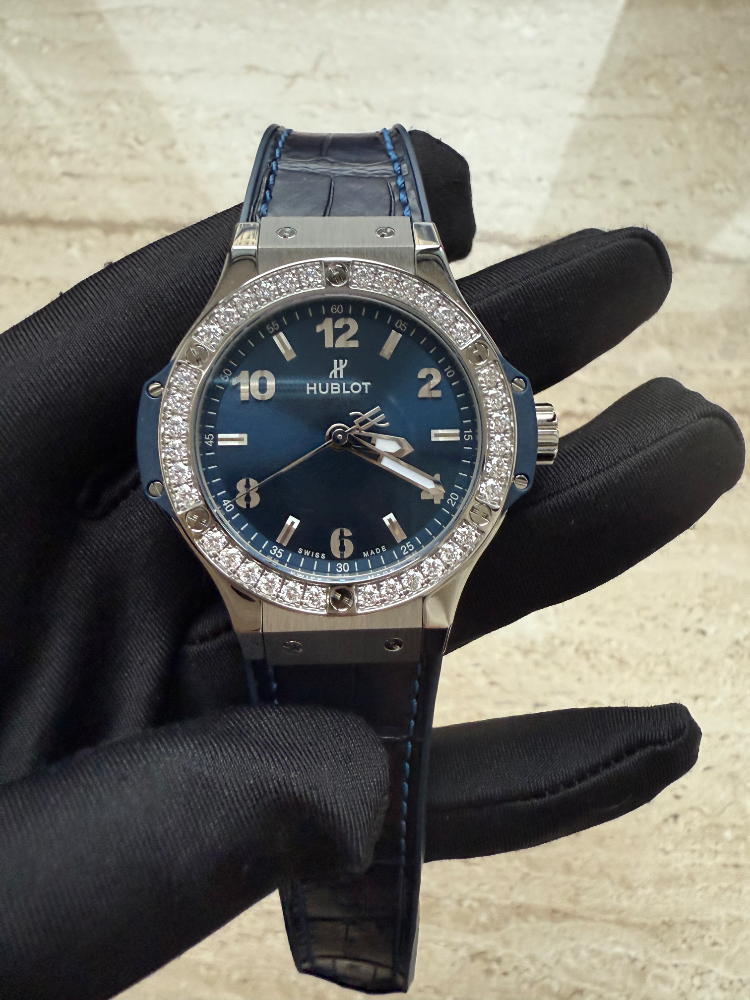 Часы Hublot Big Bang Steel Blue Diamonds 38 mm 361.SX.7170.LR.1204