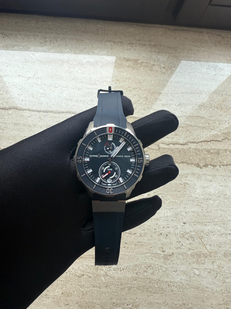 Часы Ulysse Nardin DIVER 44ММ 1183-170-3/93