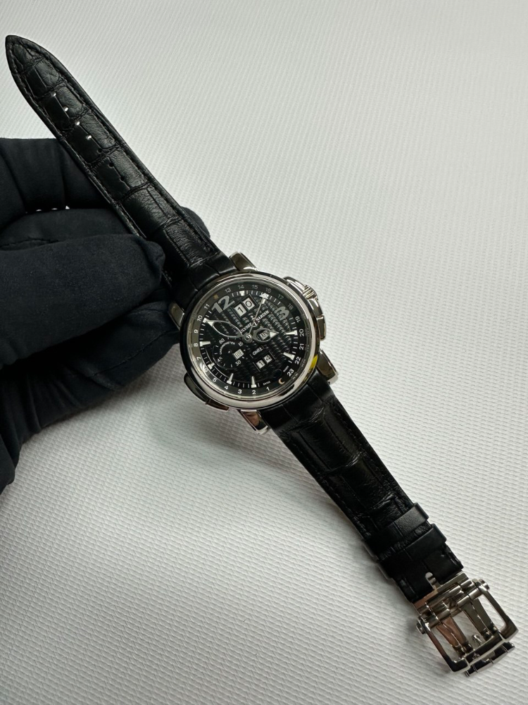 Часы Ulysse Nardin GMT Perpetual 42mm 320-60/62
