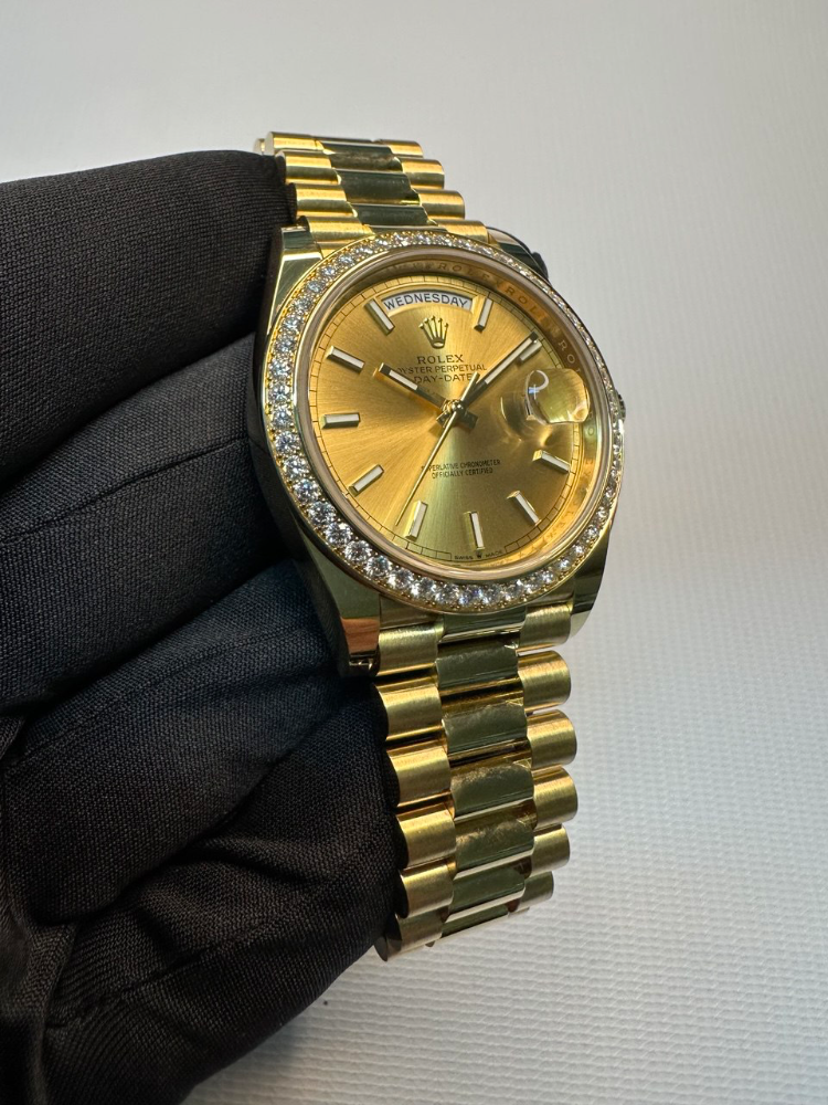 Часы Rolex Day-Data 40 mm Yellow Gold 228348RBR-0008