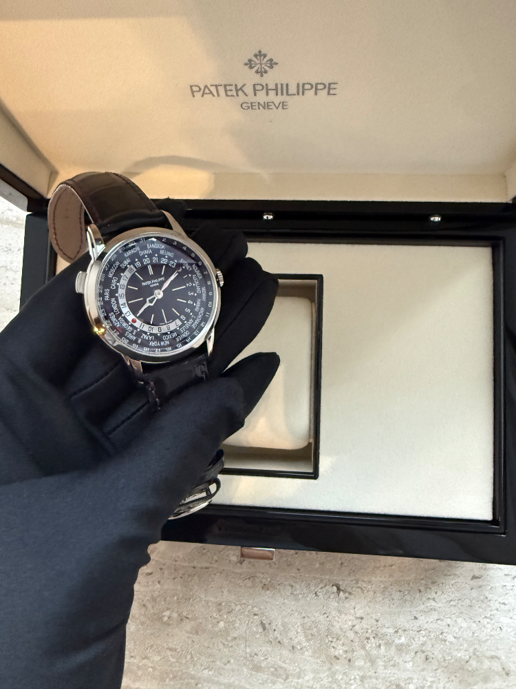 Часы Patek Philippe COMPLICATED WATCHES WORLD TIME 5330G-010