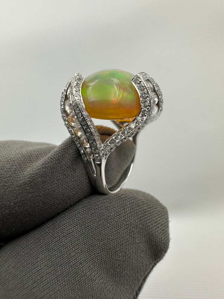 Кольцо RALFDIAMONDS с опалом 18 32ct.