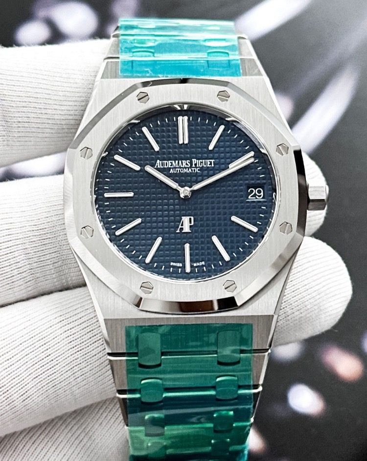 Часы AUDEMARS PIGUET ROYAL OAK JUMBO EXTRA-THIN 16202ST.OO.1240ST.02