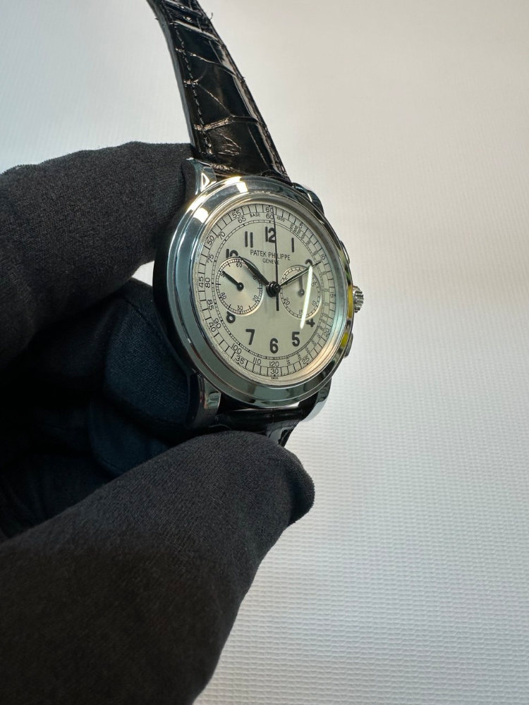 Часы Patek Philippe Complications 5070G-001
