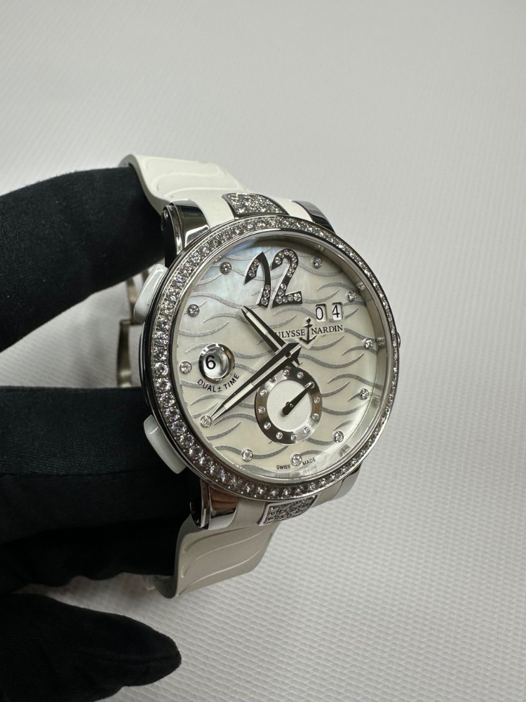 Часы Ulysse Nardin Fctional Executive Dual Time Executive Lady 243-10/691
