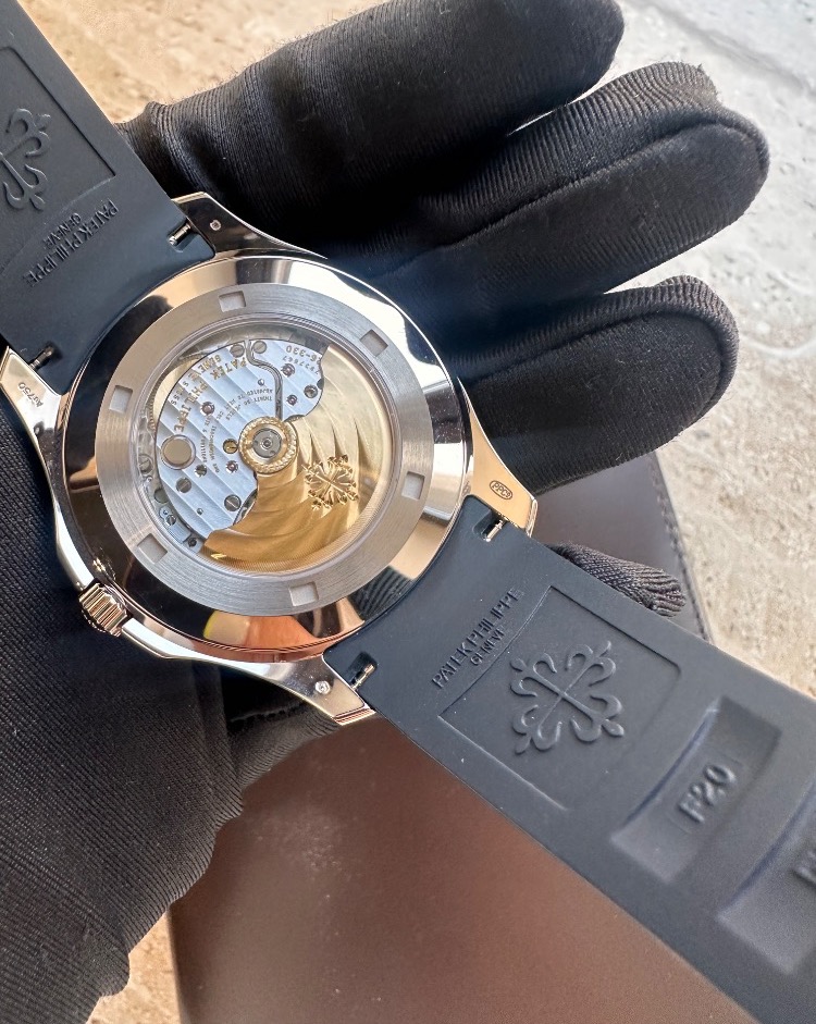 Часы Patek Philippe AQUANAUT 5168G-001