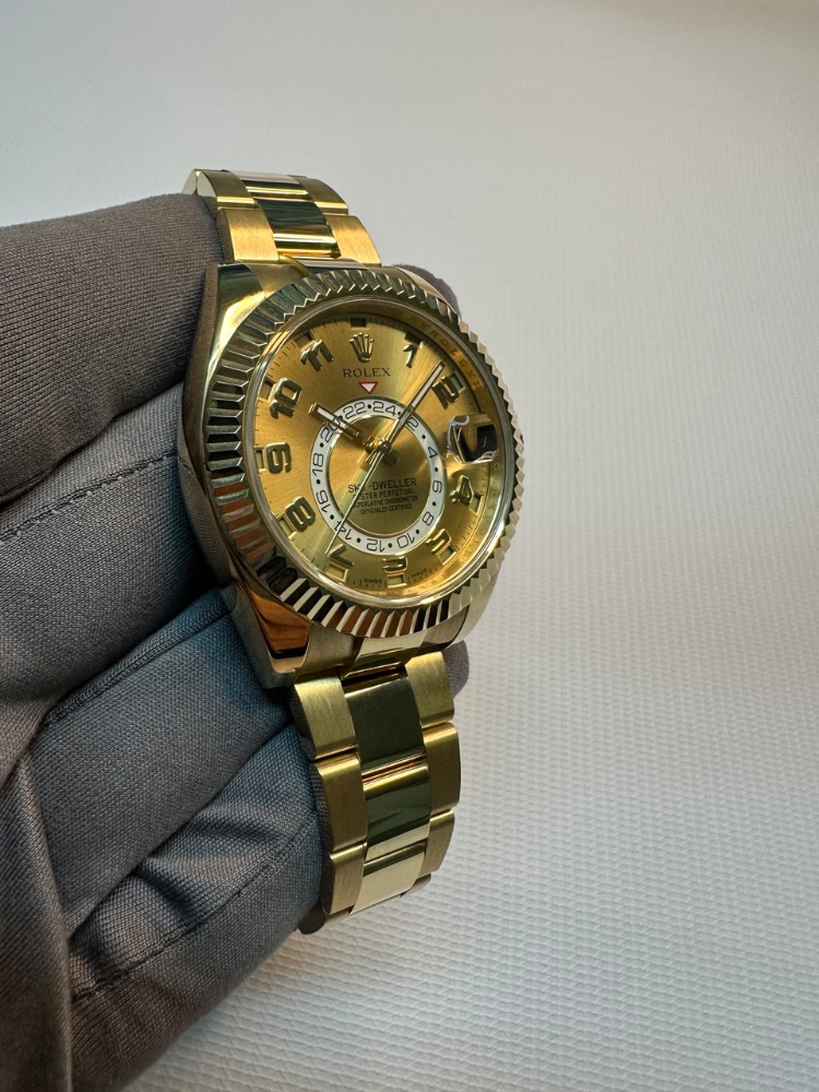 Часы Rolex Sky-Dweller 42mm Yellow Gold 326938 Champagne