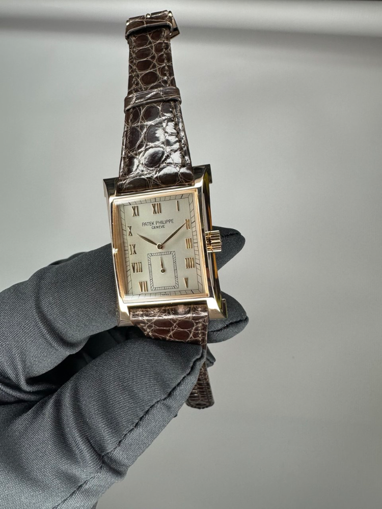 Часы Patek Philippe Pagoda 5500-J